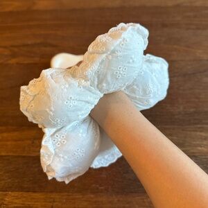 Women's White 3D Embroidered Floral Scrunchie Elegant Hair Accessory